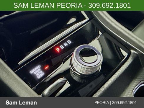 New 2025 Jeep Grand Cherokee Limited w/ Black Appearance Package image 17