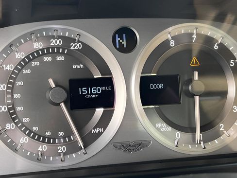 Used 2009 Aston Martin V8 Vantage Roadster RWD image 42