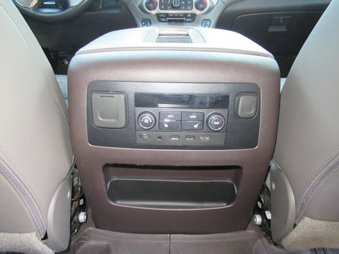 Used 2019 GMC Yukon Denali w/ Denali Ultimate Package RWD image 36