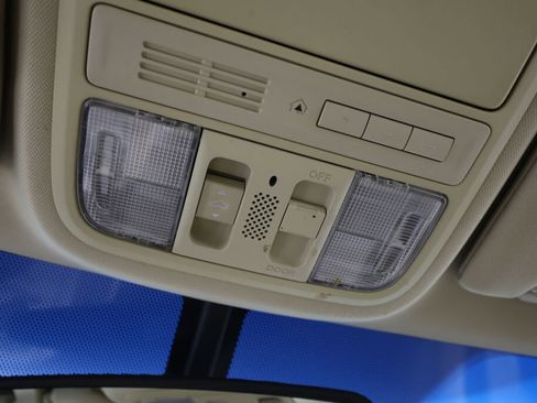 Used 2010 Acura TSX Sedan image 38