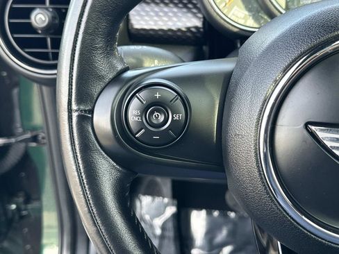 Used 2018 MINI Cooper S image 17