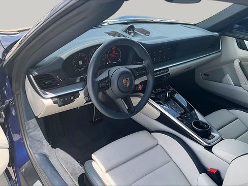 Used 2025 Porsche 911 Carrera RWD image 14