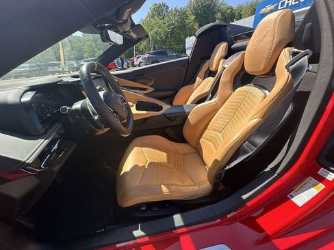 Used 2023 Chevrolet Corvette Stingray Preferred Conv w/ Stealth Interior Trim Package RWD image 21