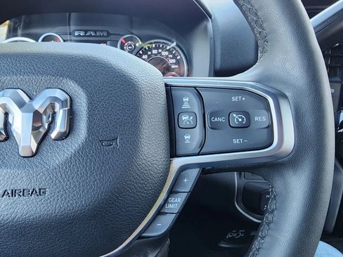 Used 2025 RAM 2500 Big Horn AWD/4WD image 37