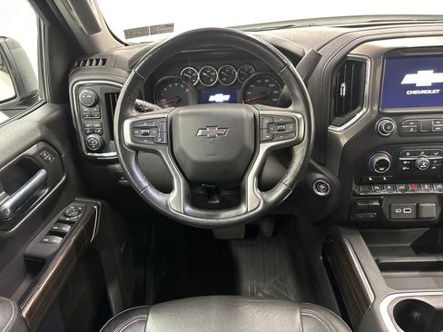 Used 2020 Chevrolet Silverado 1500 LT Trail Boss image 13