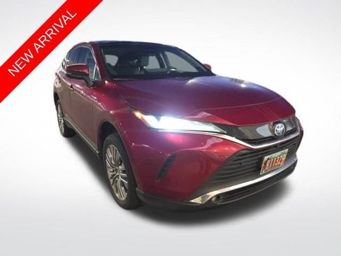 Used 2024 Toyota Venza Limited image 1