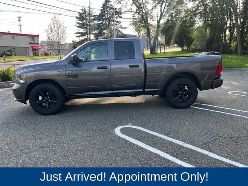 Used 2019 RAM 1500 Express w/ Express Value Package AWD/4WD image 4