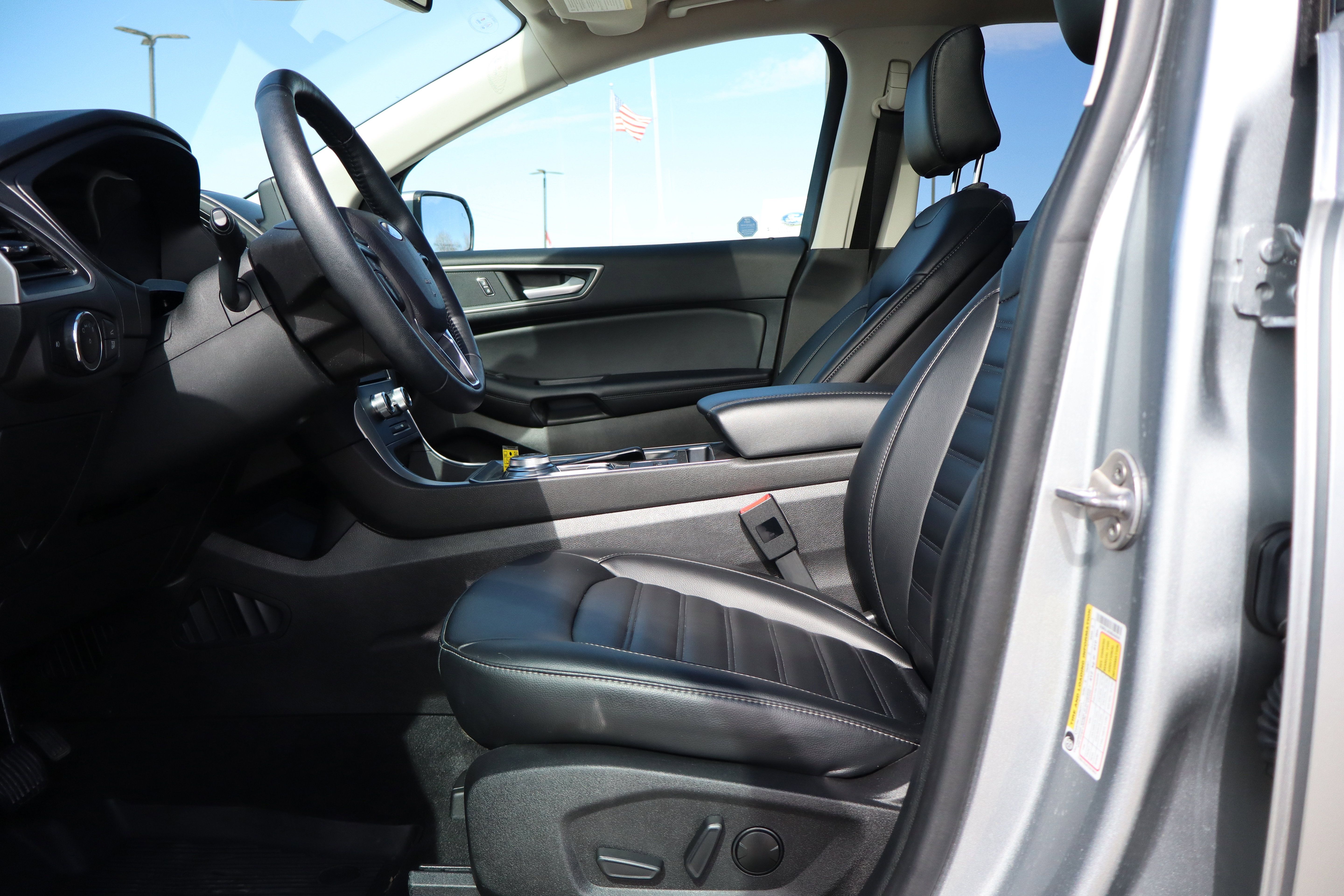 Used 2024 Ford Edge SEL w/ Convenience Package AWD/4WD image 10
