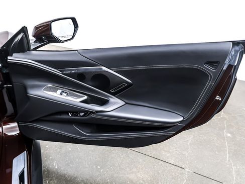 Used 2023 Chevrolet Corvette Stingray Premium Cpe w/ Z51 Performance Package image 23