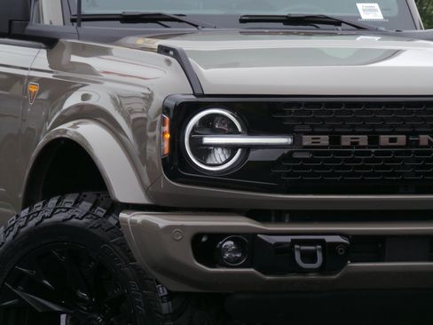Used 2025 Ford Bronco Badlands AWD/4WD image 23