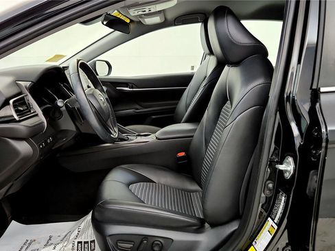 Used 2023 Toyota Camry SE image 25