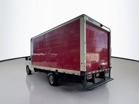 Used 2015 Ford E-350 and Econoline 350 Super Duty image 5