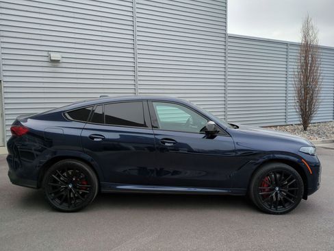 Used 2024 BMW X6 M60i w/ Executive Package image 2