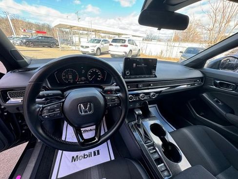 Used 2023 Honda Civic Sport image 17