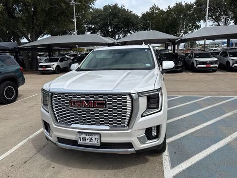Used 2024 GMC Yukon XL Denali w/ Advanced Technology Package AWD/4WD image 16