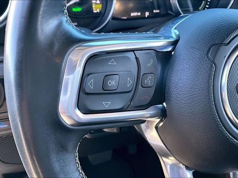 Used 2022 Jeep Wrangler Unlimited Sahara w/ Cold Weather Group image 18