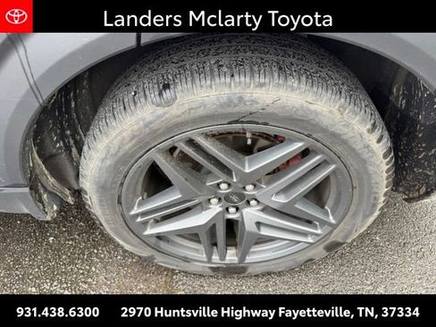 Used 2025 Ford Explorer ST-Line w/ Premium Package RWD image 7