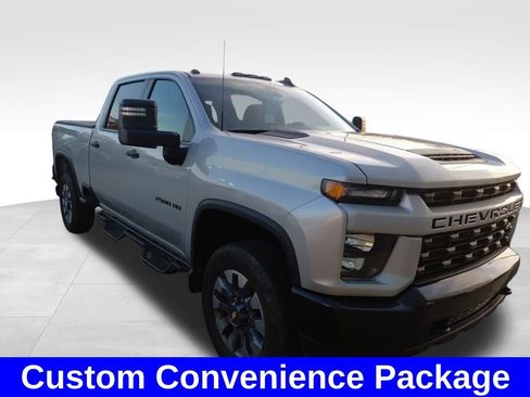 Used 2023 Chevrolet Silverado 2500 Custom w/ Custom Value Package image 3