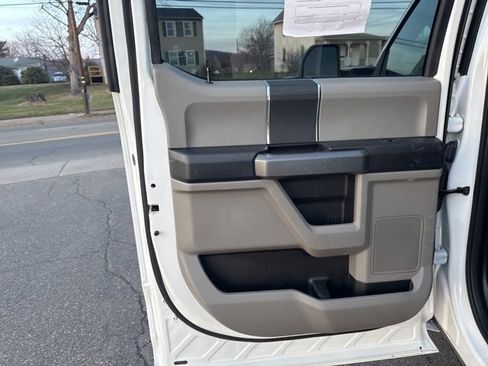 Used 2018 Ford F250 XLT image 40