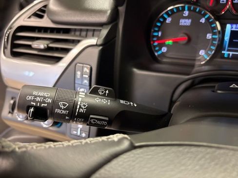 Used 2020 Chevrolet Tahoe LT AWD/4WD image 31