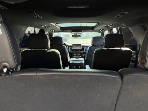 Used 2023 GMC Yukon AT4 w/ AT4 Premium Plus Package image 16