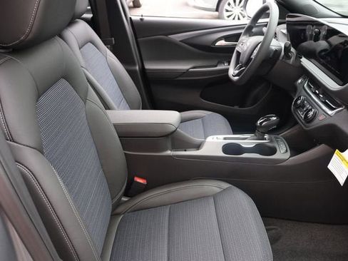 New 2026 Buick Envista Sport Touring FWD image 7