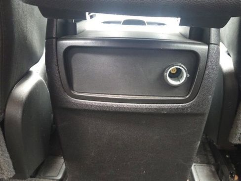Used 2011 Chevrolet Traverse LT w/ Personal Connectivity Package FWD image 19