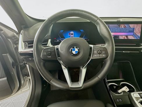 Used 2025 BMW X1 xDrive28i AWD/4WD image 16