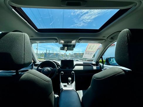 Certified 2024 Toyota RAV4 XLE w/ Convenience Package AWD/4WD image 18