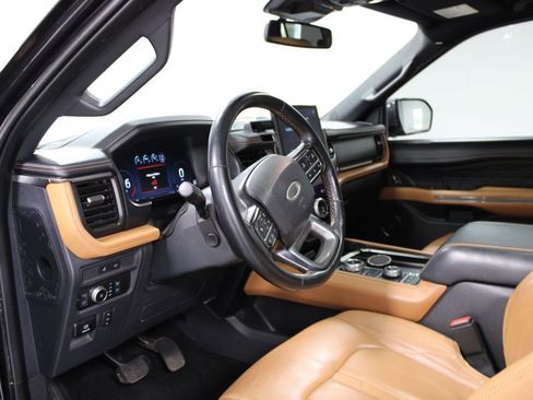 Used 2022 Ford Expedition Platinum AWD/4WD image 24