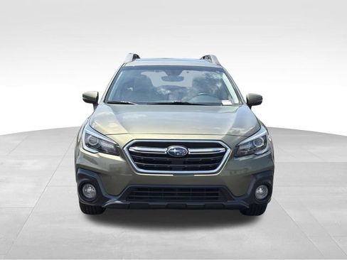 Used 2018 Subaru Outback 2.5i Limited AWD/4WD image 2