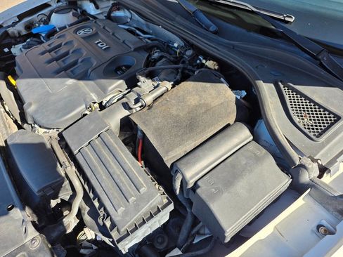 Used 2015 Volkswagen Passat TDI SE FWD image 28