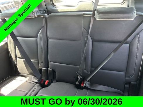 Used 2024 Chevrolet Suburban Premier AWD/4WD image 29