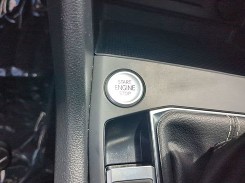 Certified 2022 Volkswagen Taos S FWD image 27