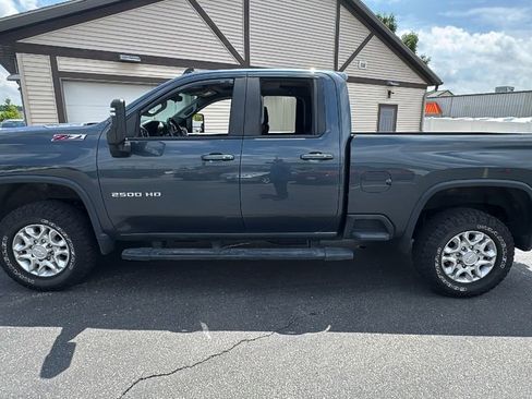 Used 2020 Chevrolet Silverado 2500 LT w/ Convenience Package AWD/4WD image 6