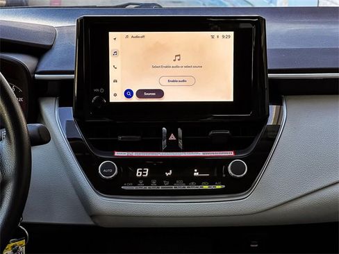 Certified 2025 Toyota Corolla LE image 26