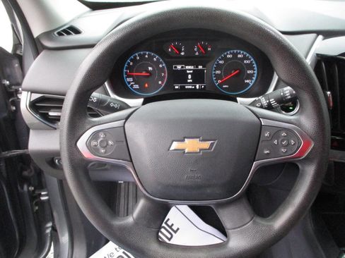 Used 2020 Chevrolet Traverse LS image 14