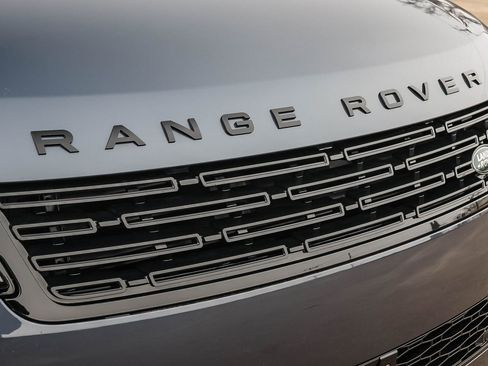 New 2026 Land Rover Range Rover Sport Dynamic SE image 16