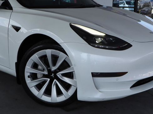 Used 2022 Tesla Model 3 Long Range image 4