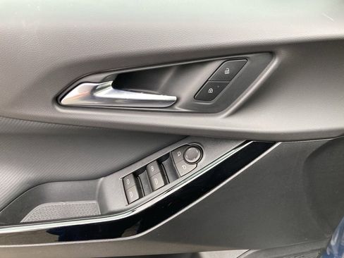 New 2026 Chevrolet Equinox LT image 21