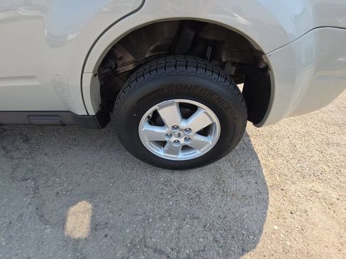 Used 2008 Ford Escape XLT FWD image 26