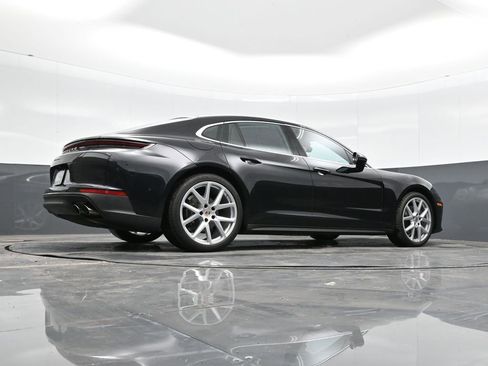 New 2025 Porsche Panamera image 38