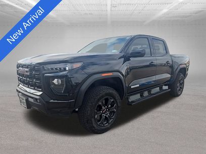 Used 2025 GMC Canyon Elevation w/ Convenience Package