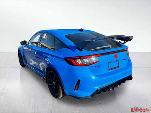 Used 2025 Honda Civic Type R image 3