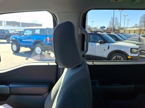 Certified 2023 Ford F150 XLT w/ Equipment Group 302A High image 17