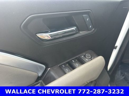 Used 2024 Chevrolet Colorado ZR2 w/ Technology Package image 18