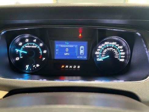 Used 2019 Ford Taurus SE FWD image 24
