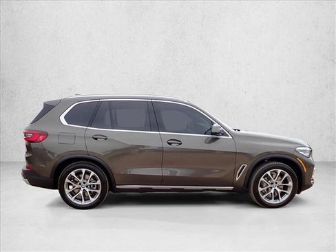 Used 2023 BMW X5 xDrive40i w/ Premium Package AWD/4WD image 5