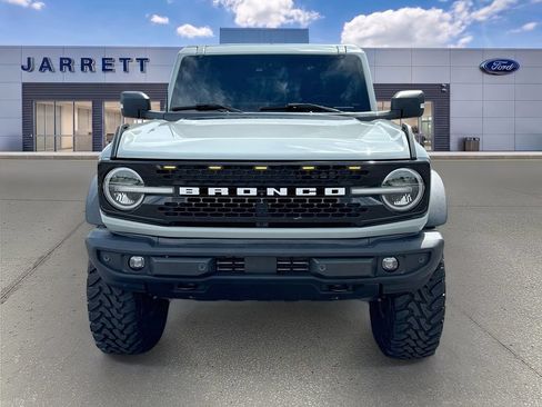 Certified 2022 Ford Bronco Wildtrak AWD/4WD image 2