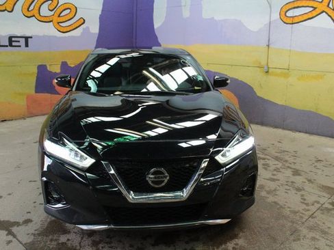 Used 2020 Nissan Maxima SR image 3